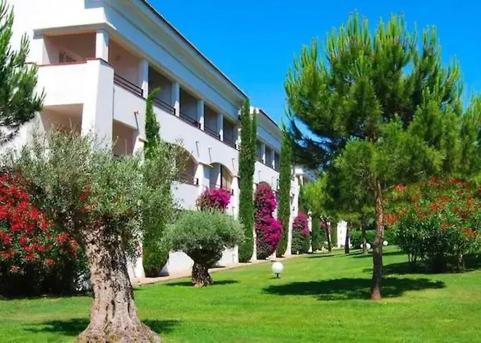 Appartement En Bord De Mer Avec Piscine