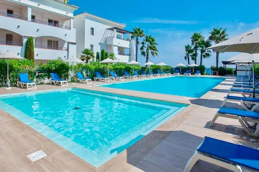 En Bord De Avec Piscine * San-Nicolao